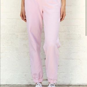 Brandy Melville Rosa Sweatpants